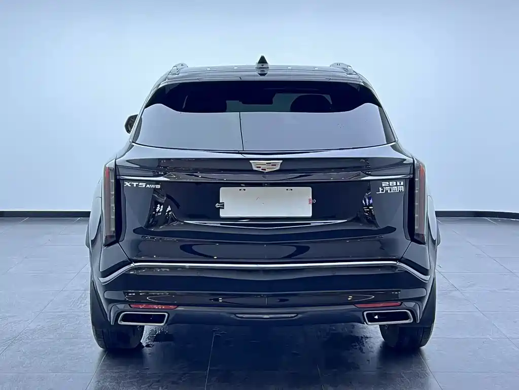 Cadillac XT5 2025 — фото 5