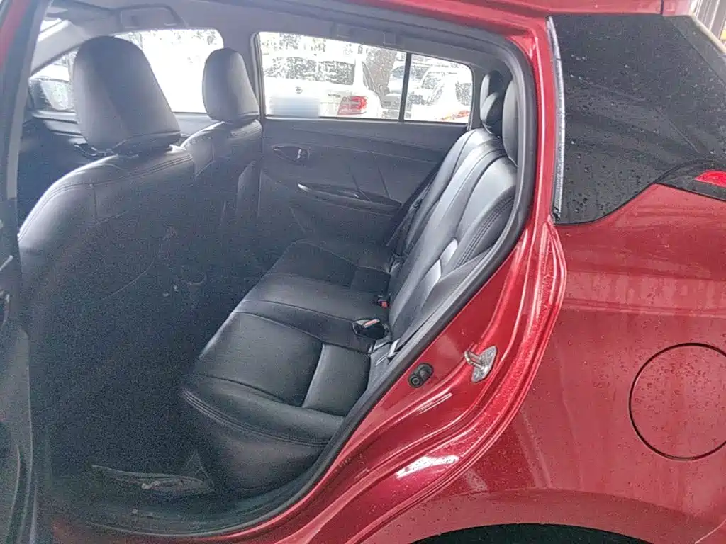 Toyota Yaris L 2016 — фото 17