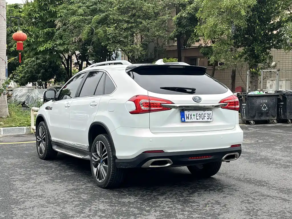 BYD Tang New Energy 2017