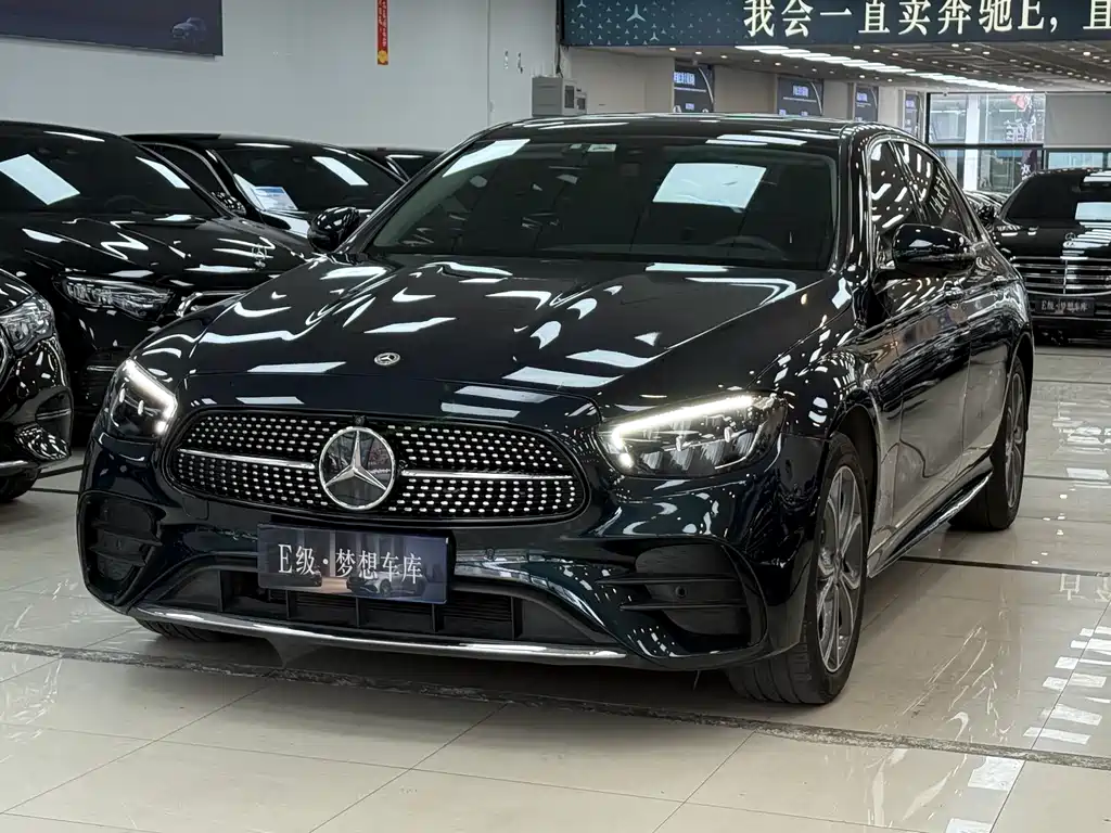 Mercedes-Benz E-Class 2022