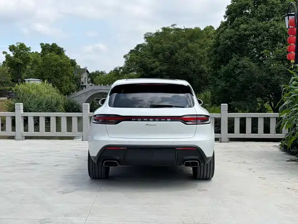 Porsche Macan 2022