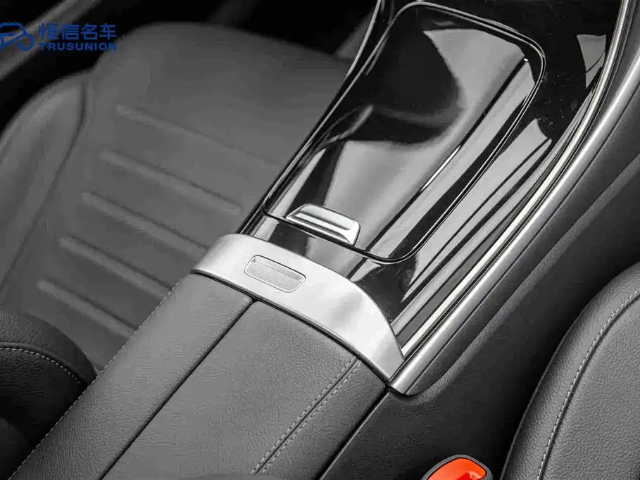 Mercedes-Benz C-Class 2023 — фото 19