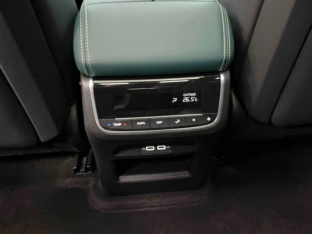 GAC Trumpchi GS8 2022 — фото 15