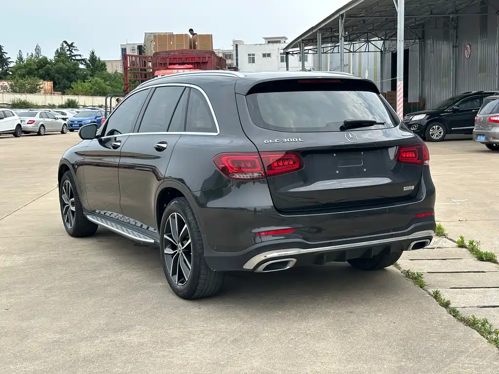 Mercedes-Benz GLC 2022 — фото 11