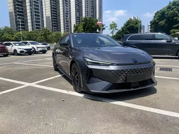 Changan UNI-V 2023