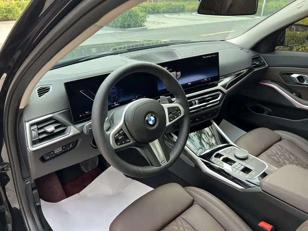 BMW 3 Series 2023 — фото 13