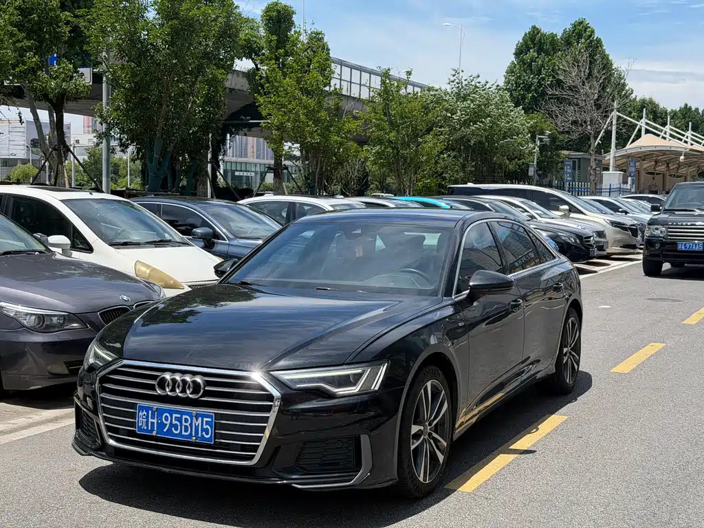 Audi A6L 2022