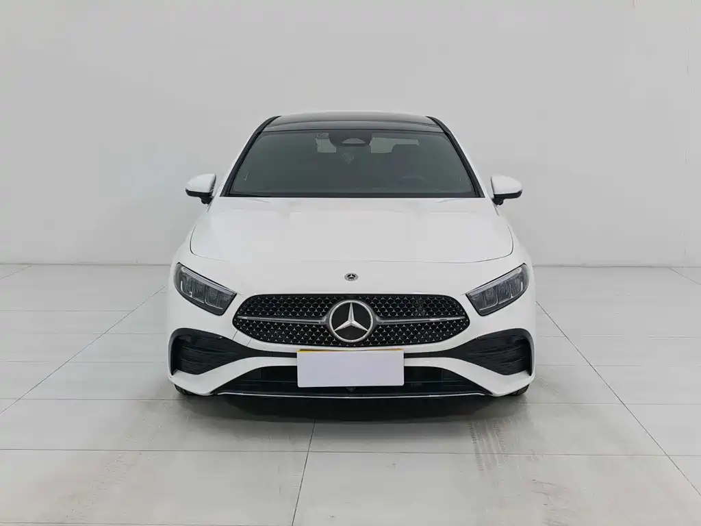 Mercedes-Benz A-Class 2023 — фото 2