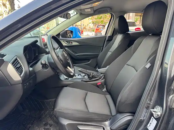 Mazda 3 Axela 2017