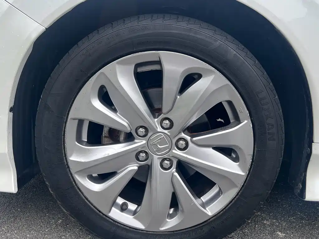 Honda Jade 2017 — фото 11