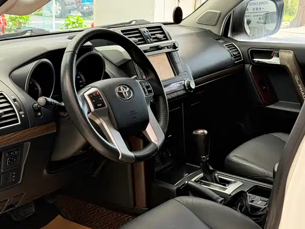 Toyota Prado 2014