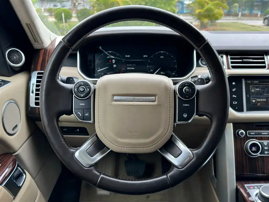 Land Rover Range Rover 2015 — фото 22