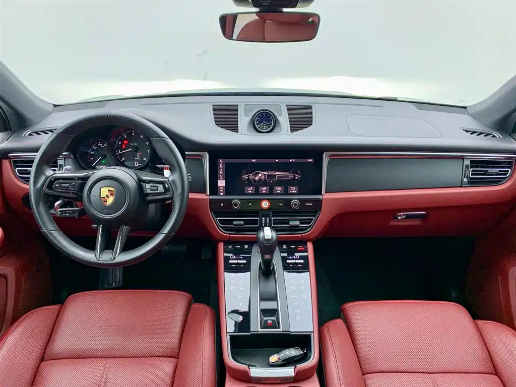 Porsche Macan 2024 — фото 16
