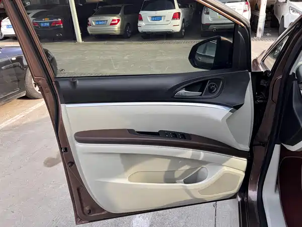 Buick GL8 2020