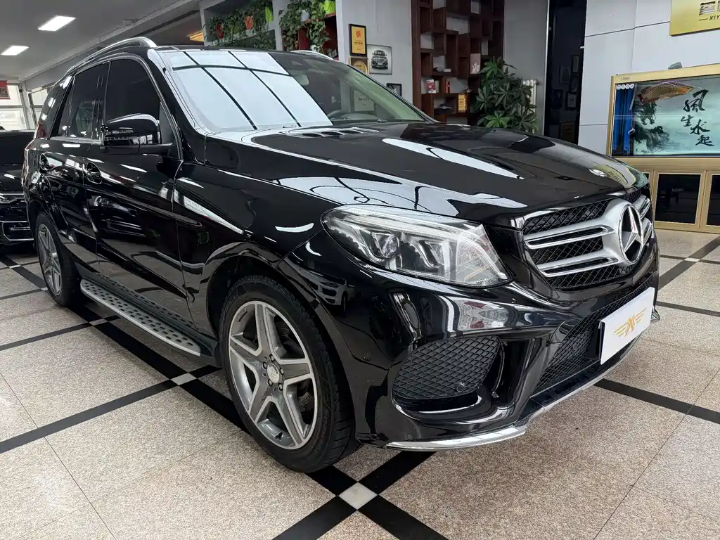 Mercedes-Benz GLE 2015 — фото 3