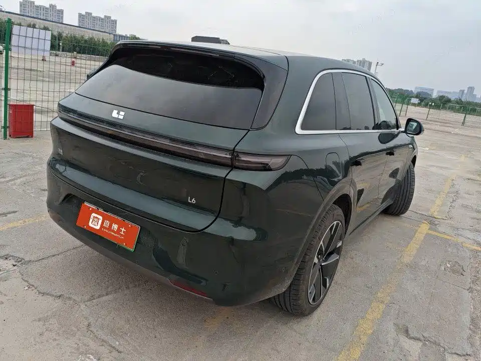 Li Auto Li L6 2025