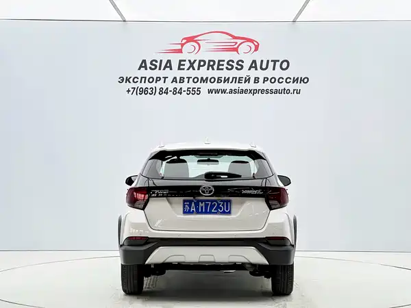 Toyota Yaris L 2021