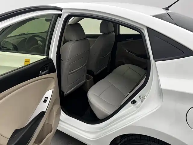 Hyundai Verna 2015 — фото 14