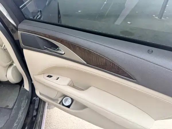 Lincoln MKZ 2018