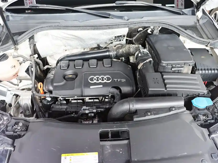 Audi Q3 2014 — фото 31