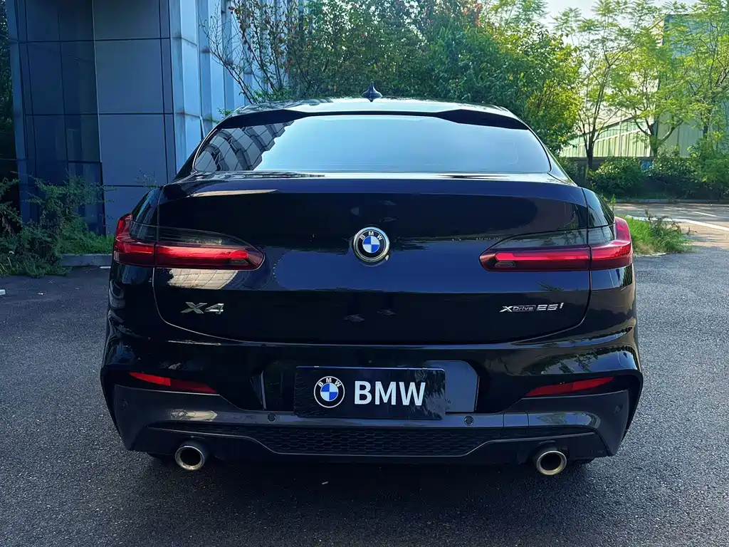 BMW X4 2024 — фото 6