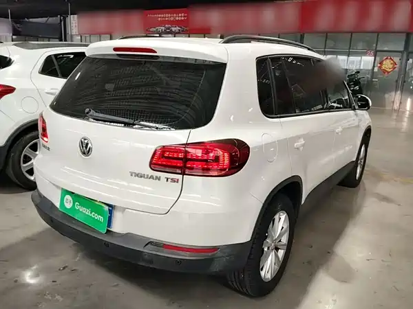 Volkswagen Tiguan 2015
