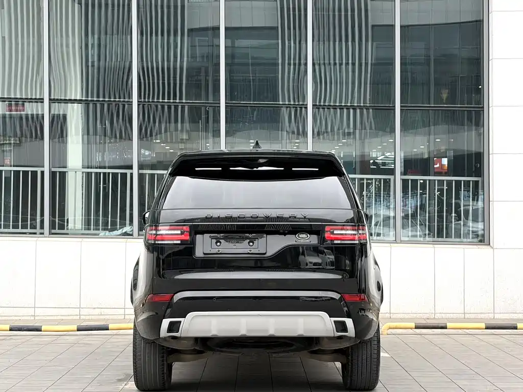 Land Rover Discovery 2019 — фото 9