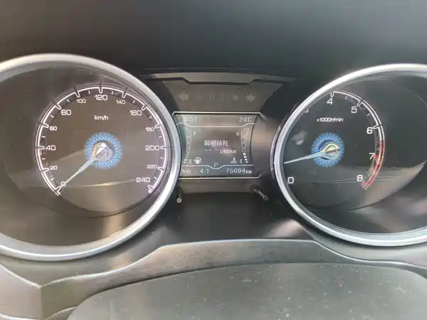Zotye SR7 2016