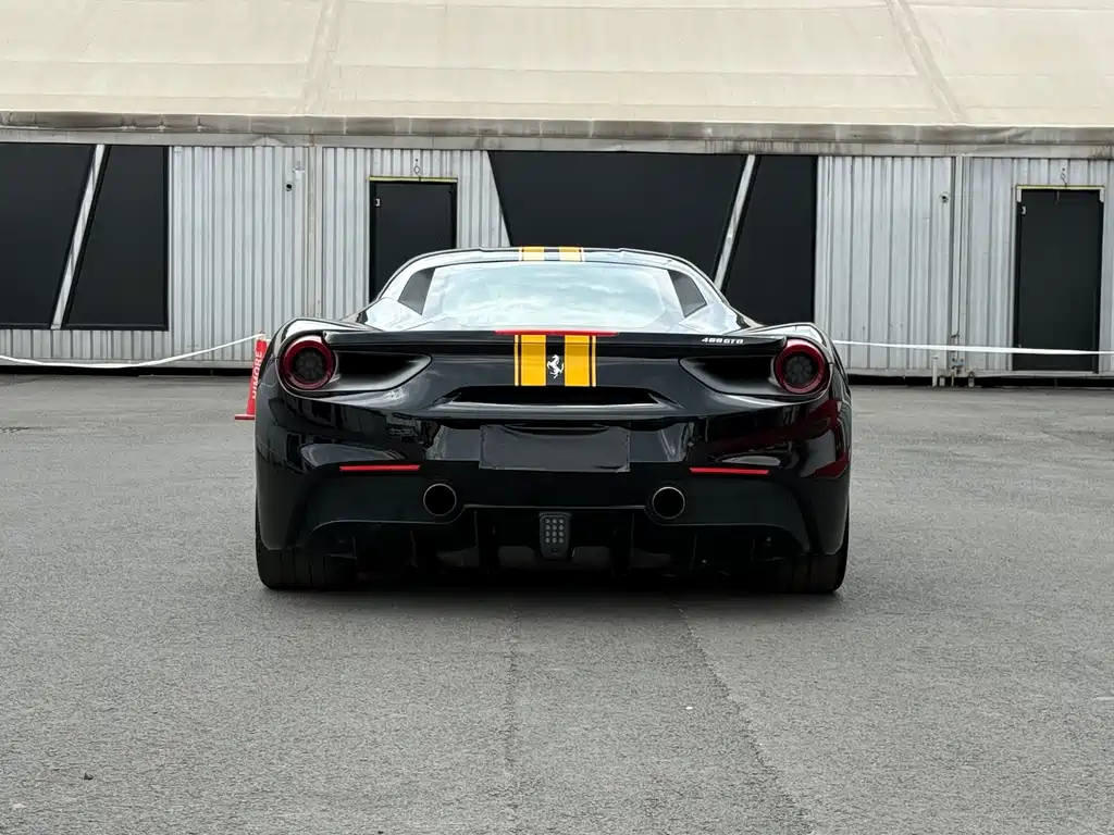 Ferrari 488 2018 — фото 7