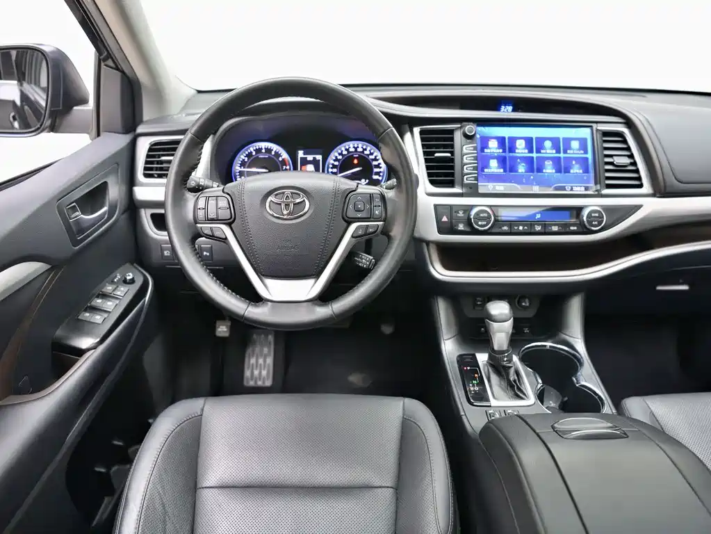 Toyota Highlander 2020 — фото 8