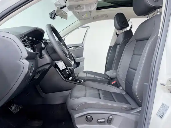 Volkswagen T-Roc 2023