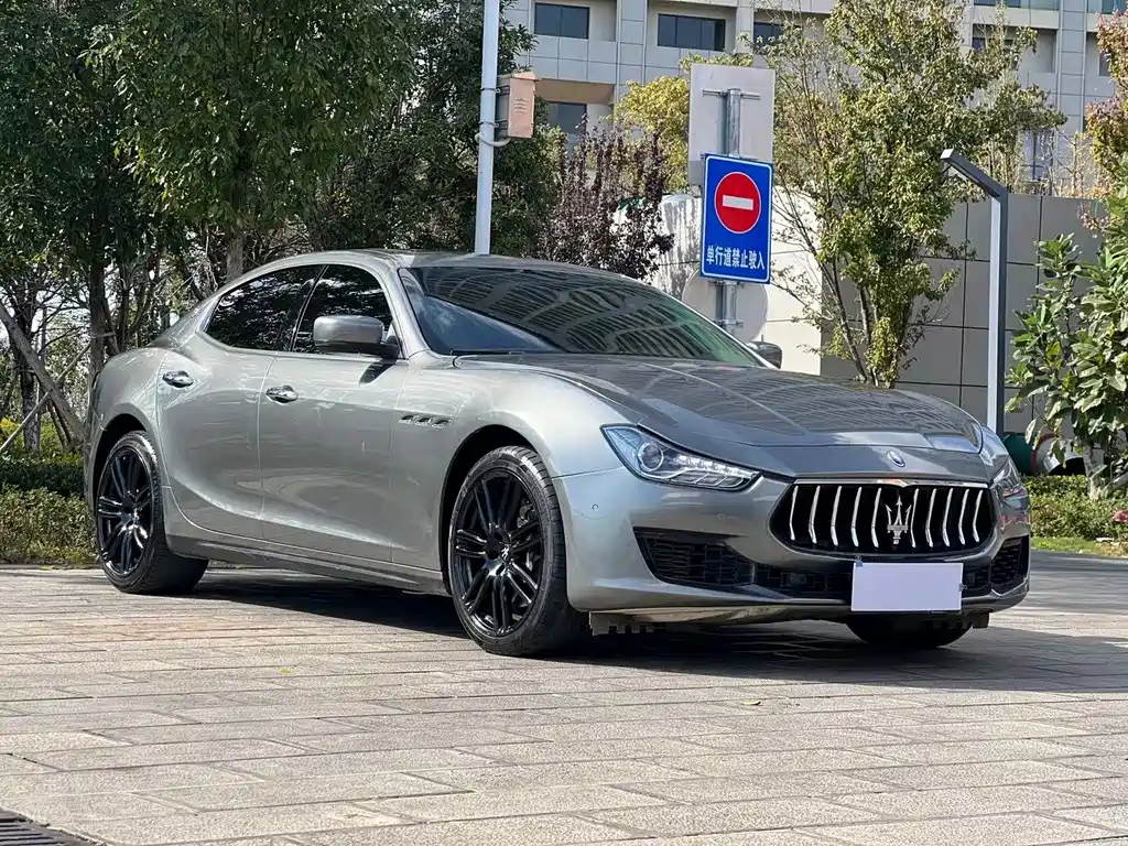 Maserati Ghibli 2014 — фото 3
