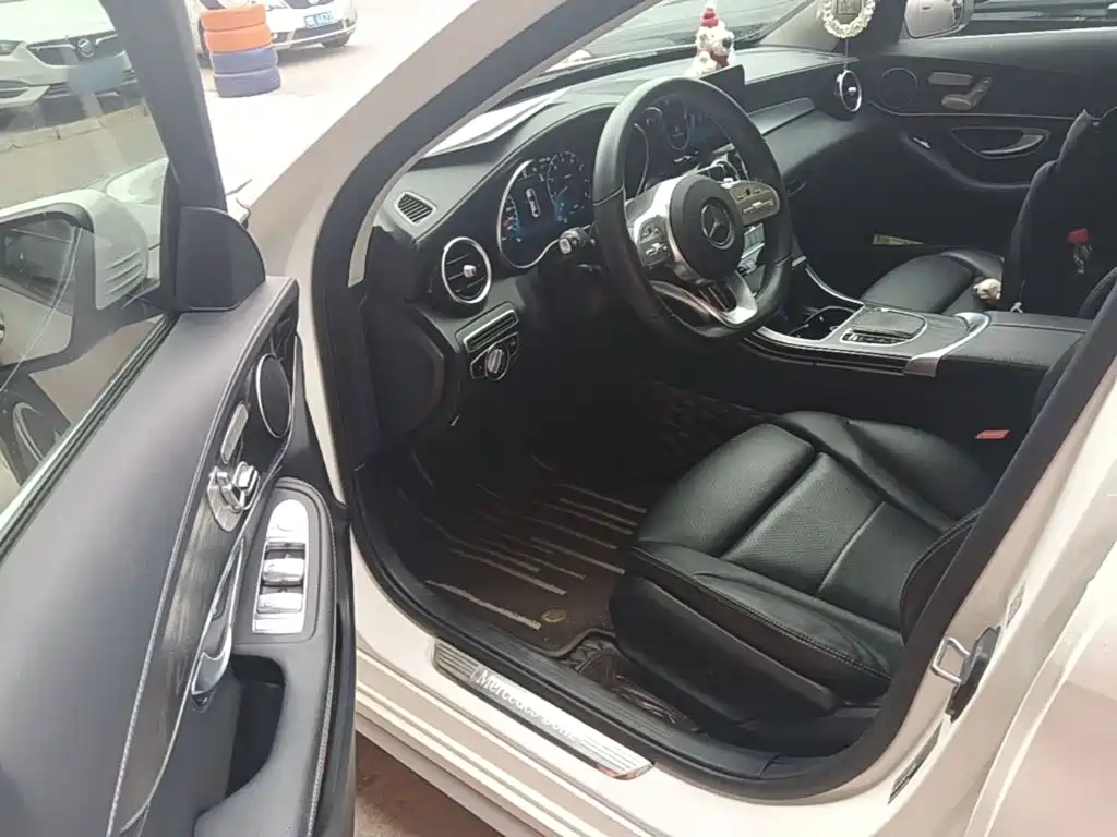 Mercedes-Benz C-Class 2020 — фото 16