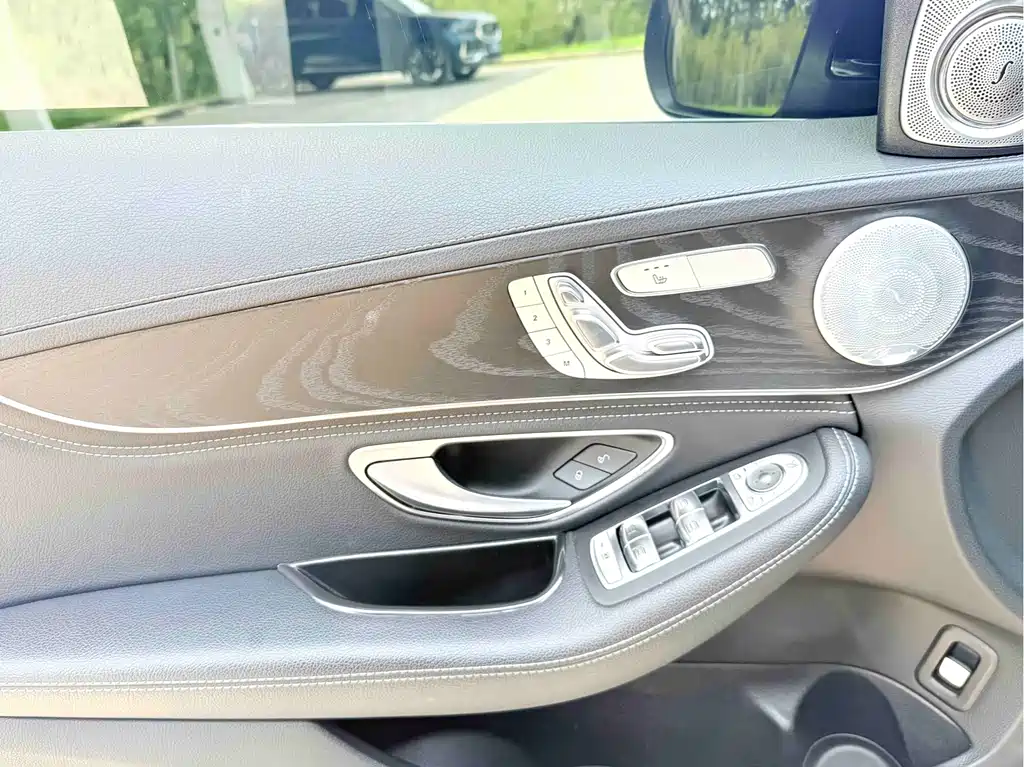 Mercedes-Benz C-Class 2020 — фото 9