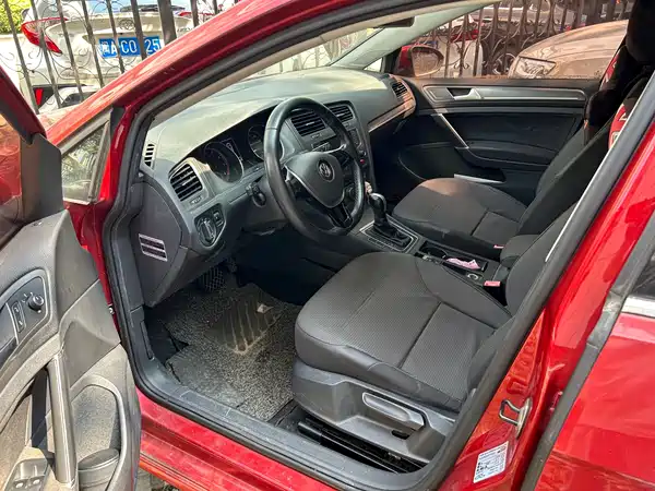 Volkswagen Golf 2014