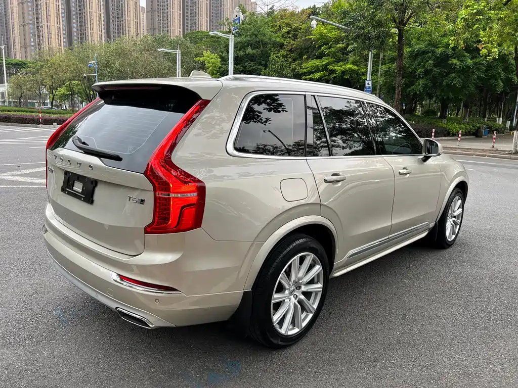 Volvo XC90 2019 — фото 6