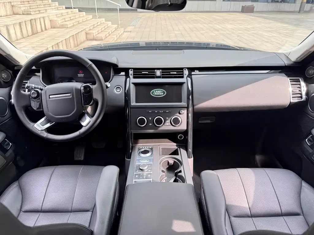 Land Rover Discovery 2020 — фото 14