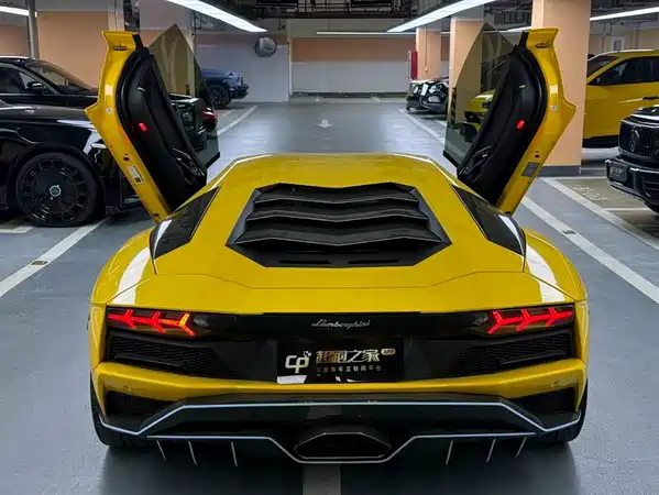 Lamborghini Aventador 2017