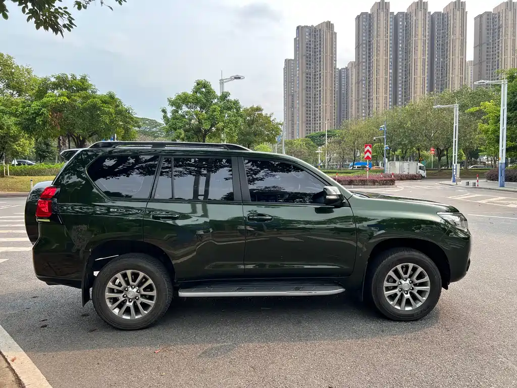 Toyota Prado 2019 — фото 5