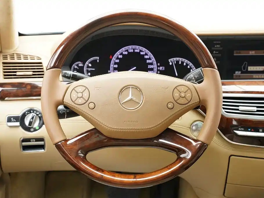 Mercedes-Benz S-Class 2011 — фото 17