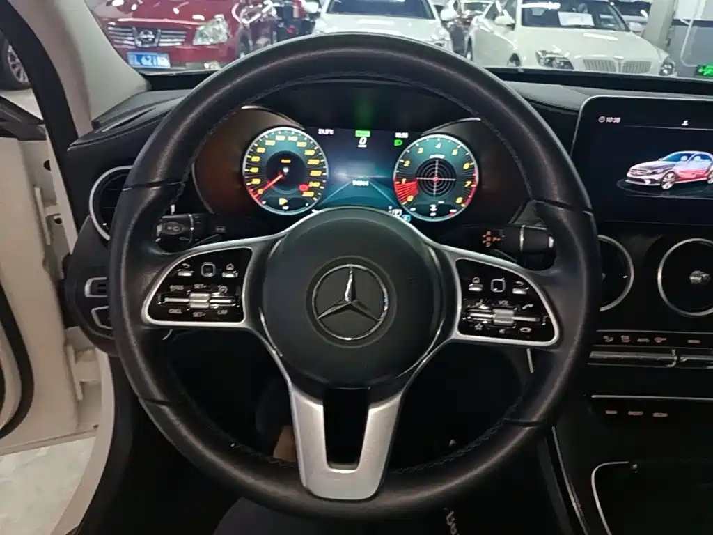 Mercedes-Benz C-Class 2020 — фото 3