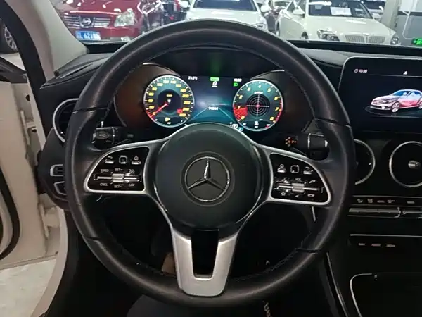 Mercedes-Benz C-Class 2020