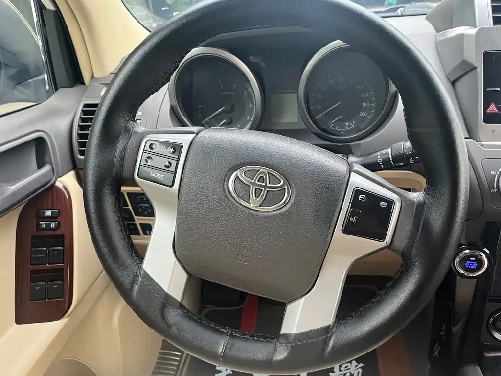 Toyota Prado 2017 — фото 17