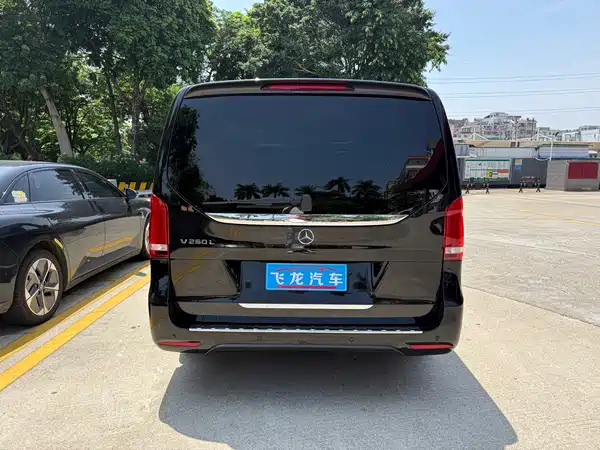 Mercedes-Benz V-Class 2022