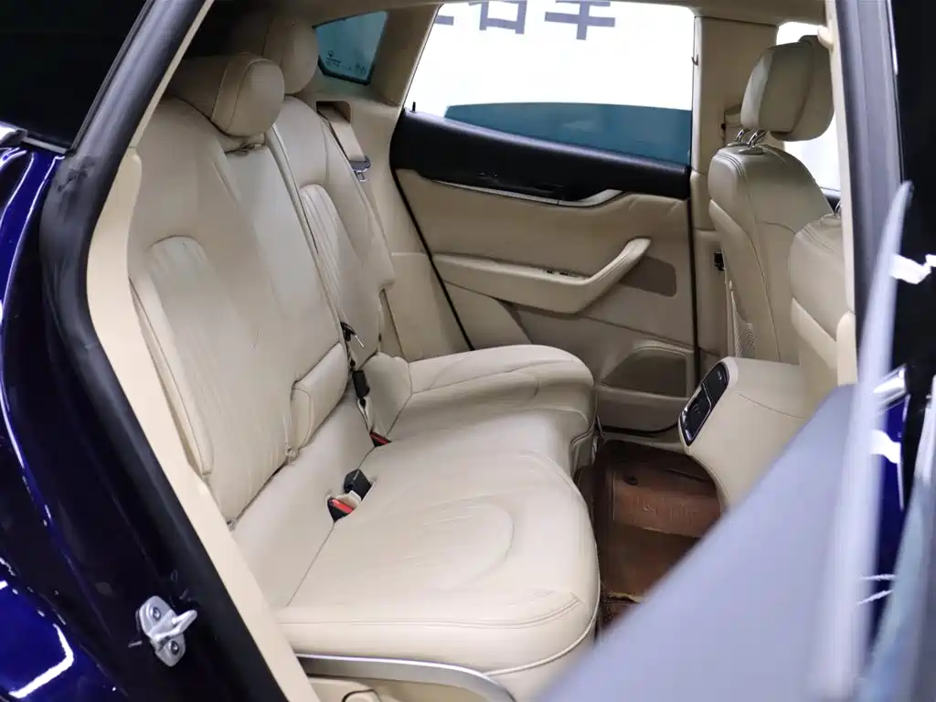 Maserati Levante 2022 — фото 16