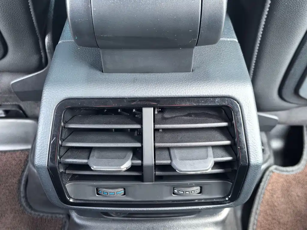 Audi Q3 2023 — фото 19