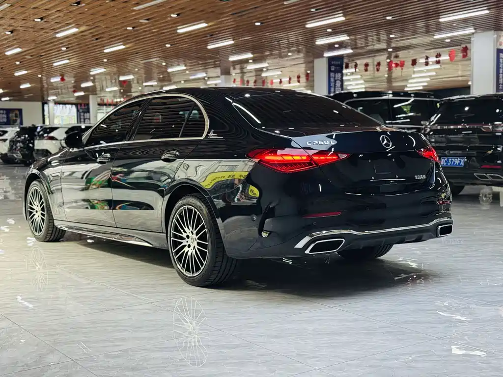 Mercedes-Benz C-Class 2025 — фото 18