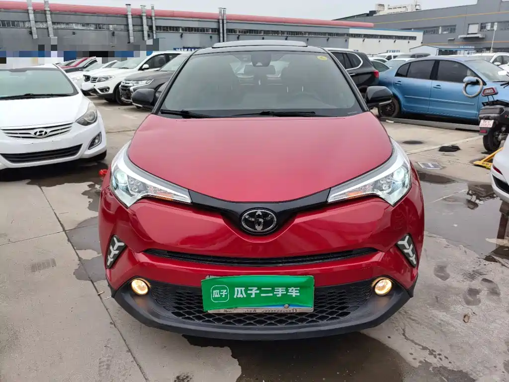 Toyota C-HR 2020 — фото 3