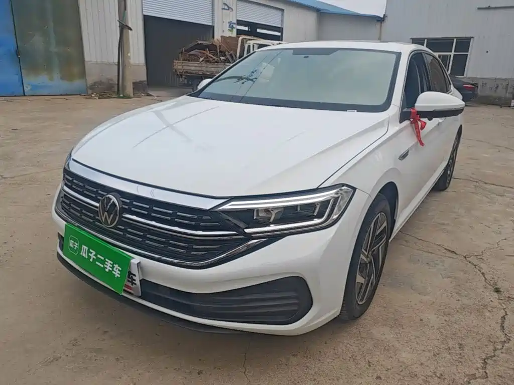 Volkswagen Sagitar 2025
