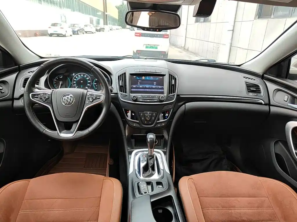 Buick Regal 2017 — фото 10